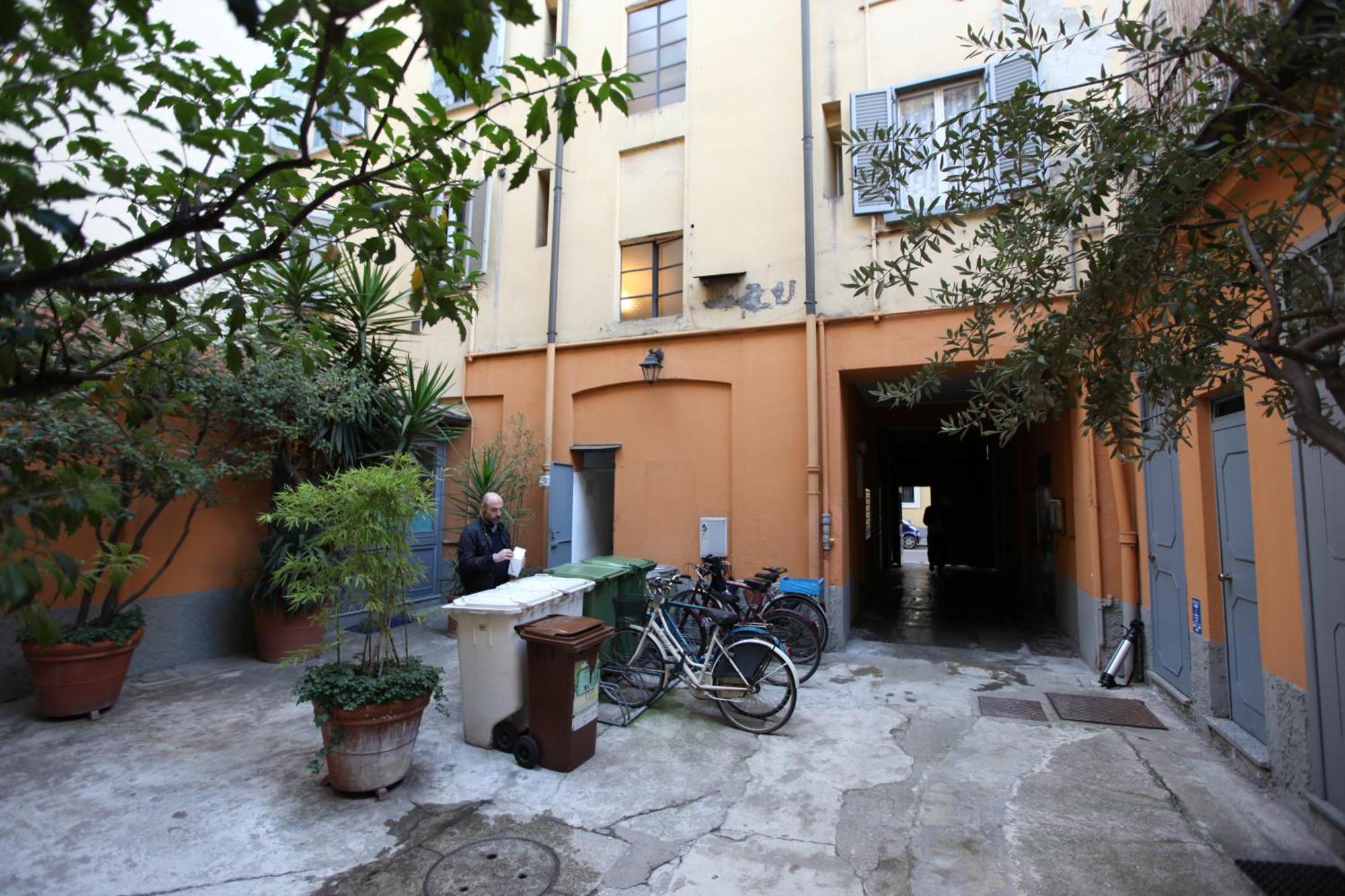 Amazing Apartment In City Center With Balcony Milán Exterior foto